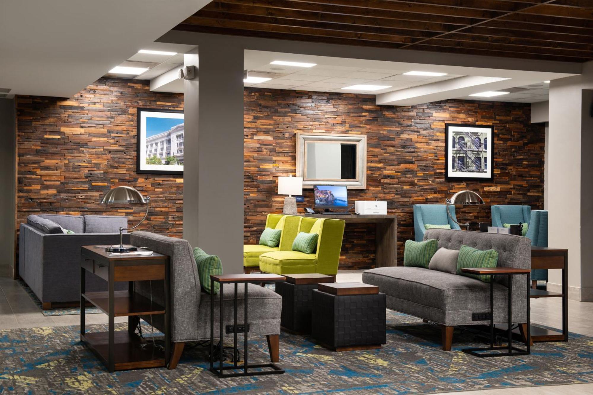 Four Points By Sheraton Omaha Midtown Exterior foto